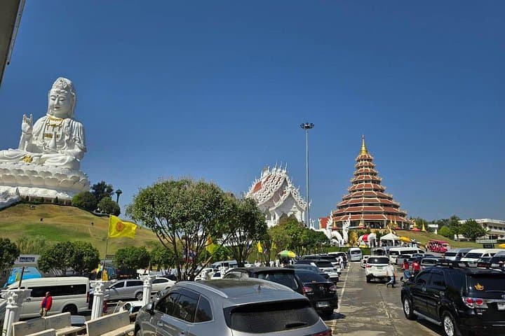 Private Chiang Rai Highlights Day Tour — White Temple, Blue Temple & Golden Triangle photo 5