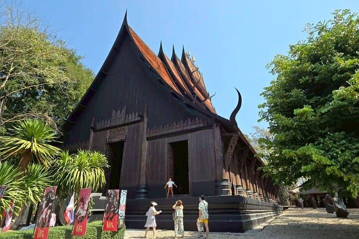 Private Chiang Rai Highlights Day Tour — White Temple, Blue Temple & Golden Triangle photo 6