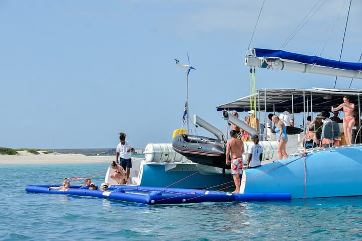 Boa Vista Catamaran Cruise: All-Inclusive Bay Tour & Snorkel near Sal Rei