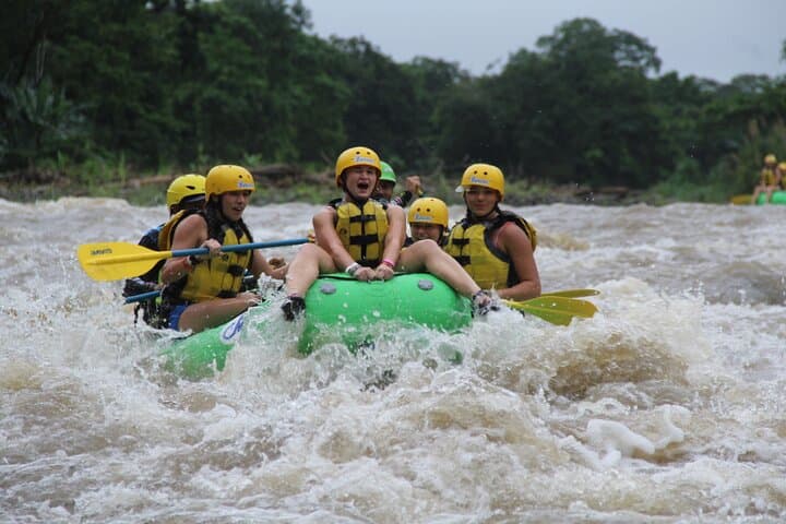 Ultimate 3-in-1 Canyoning, Whitewater Rafting & Tubing Adventure in La Fortuna photo 3