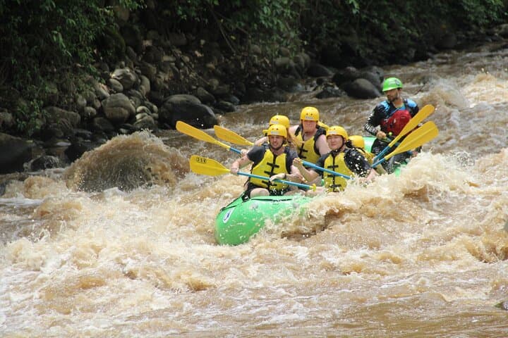 Ultimate 3-in-1 Canyoning, Whitewater Rafting & Tubing Adventure in La Fortuna photo 4
