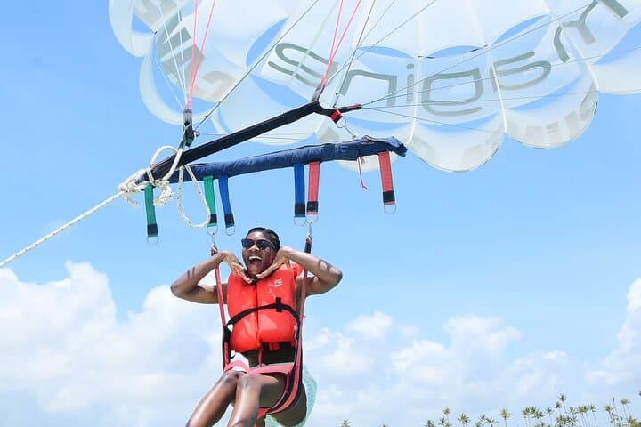 Parasailing in Puerto Plata: 200-Foot Coastal Flights over Golden Beach photo 2
