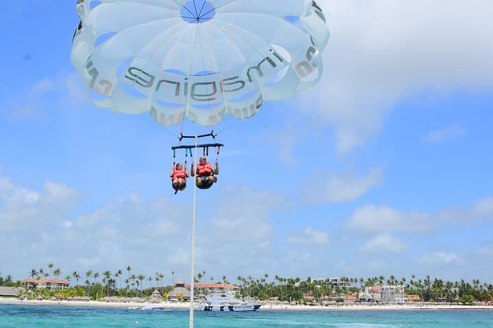 Parasailing in Puerto Plata: 200-Foot Coastal Flights over Golden Beach photo 6