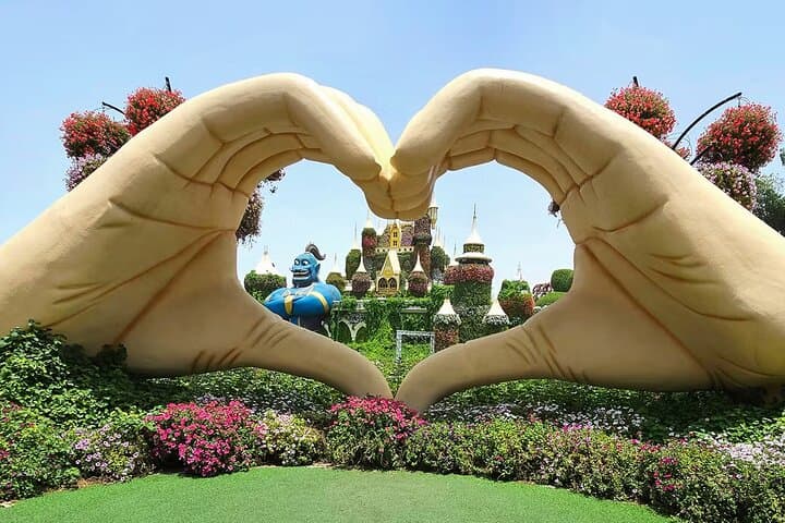 Skip-the-Line Dubai Miracle Garden: Guide to Visiting the World's Largest Flower Display photo 2