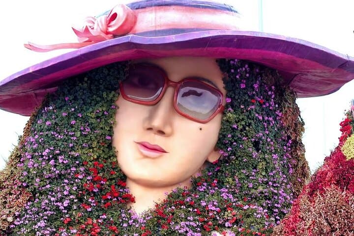 Skip-the-Line Dubai Miracle Garden: Guide to Visiting the World's Largest Flower Display photo 4