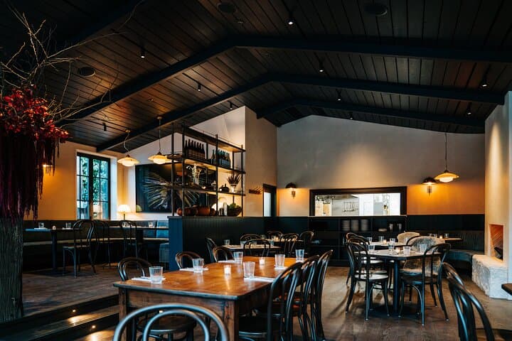 Queenstown Progressive Dinner & Wine Tour: 3-Location Lakeside Gourmet Evening photo 5