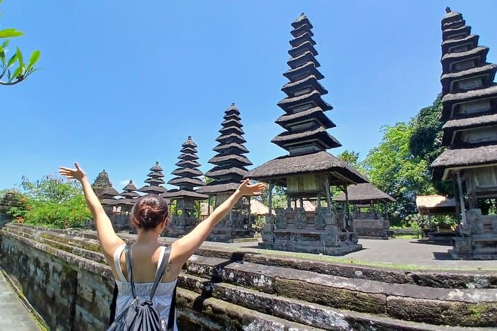 Day Trip to Nusa Lembongan: Snorkel, Yellow Bridge & Devil's Tear with Private Transfer