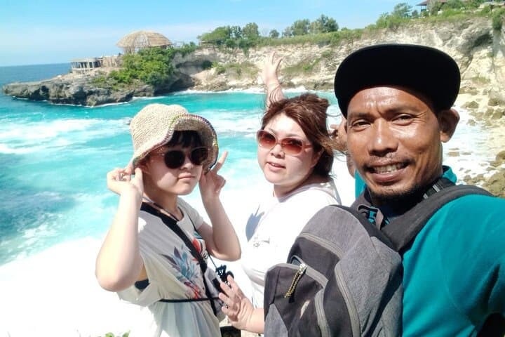 Day Trip to Nusa Lembongan: Snorkel, Yellow Bridge & Devil's Tear with Private Transfer photo 3