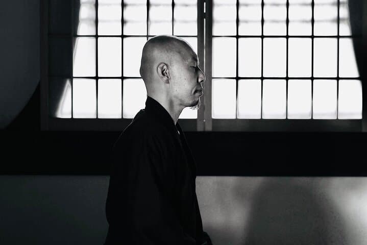 Morning Zen Meditation at a Kyoto Machiya Café — Guided Zazen and Specialty Coffee photo 3