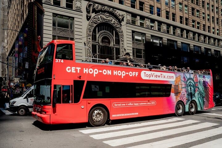 Manhattan in Three Hours: Downtown & Uptown Hop-On Hop-Off Bus Tour photo 1