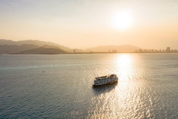 Sea Coral Cruise 2N1D — Luxury Halong & Lan Ha Bay Overnight Cruise from Hanoi
