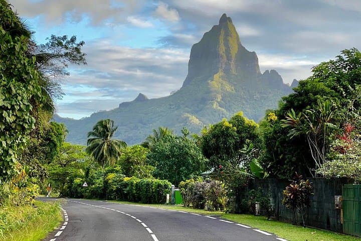 Huahine Private Shore Tour: Fare, Maeva & Island Flavors photo 2