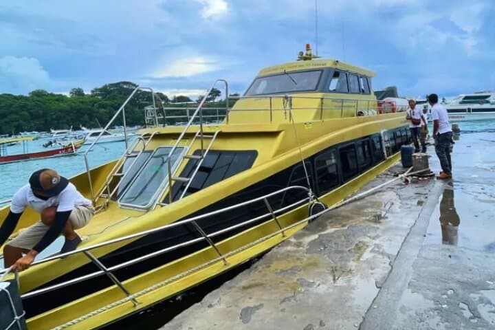 Padang Bai to Bangsal: Fast-Boat Ferry Transfer Across the Bali Sea photo 3