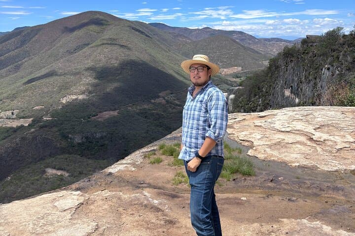 Hierve el Agua, Mezcal & Mole: Full-Day Nature and Food Tour from Oaxaca