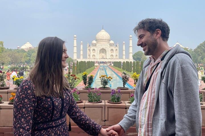 Express Train Taj Mahal Day Tour from Delhi Private Agra Excursion