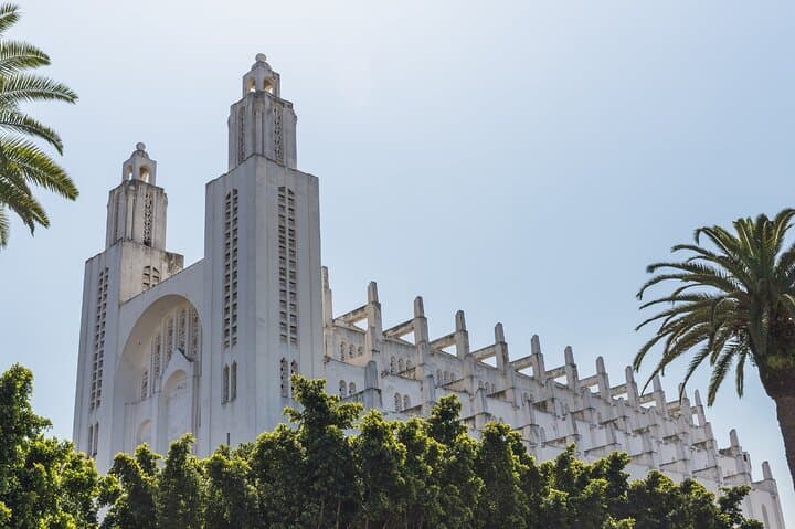 Casablanca Private Tour: Hassan II Mosque, Old Medina & Free Moroccan Lunch photo 2