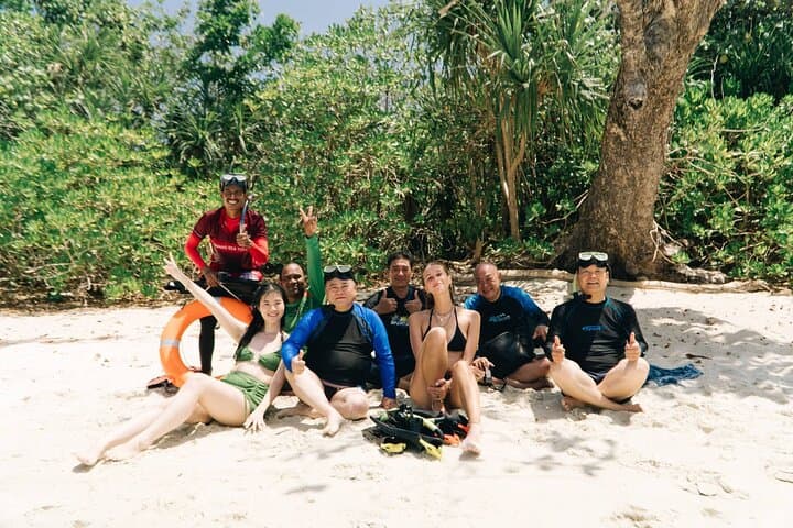 Koh Lipe 4-Island Snorkel & Sunset Longtail Tour — Koh Yang, Jabang, Hin Ngam, Adang photo 5