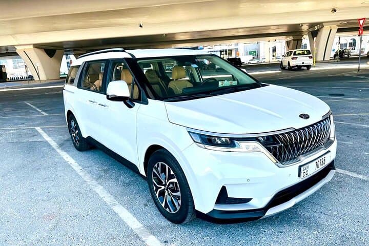 Seamless Private Transfer: Abu Dhabi Airport to Dubai City photo 2