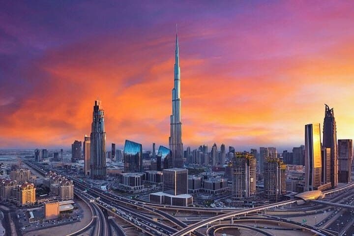 4-Day UAE Adventure: Dubai & Abu Dhabi Highlights