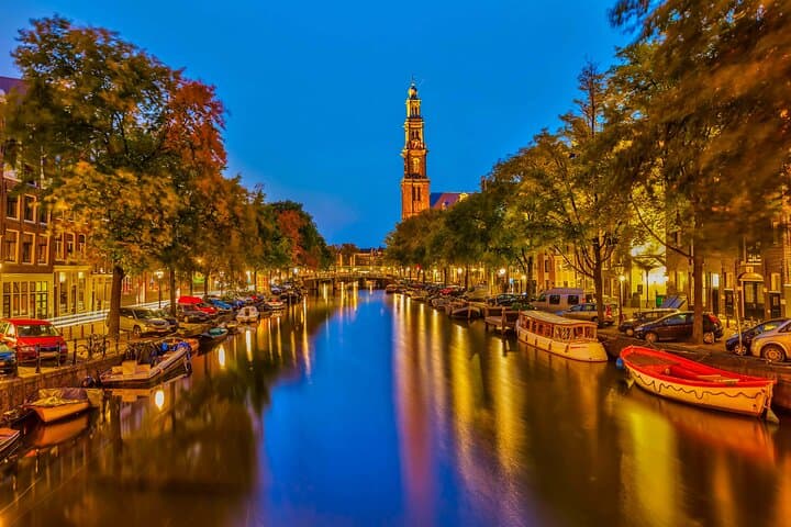 Self-Guided Red Light District Tour — Amsterdam Audio Guide & Night Walk photo 5