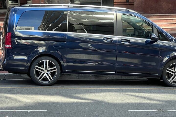Cape Town Airport Transfer with Local Driver-Guide — Comfortable Pickup & Drop-off photo 3