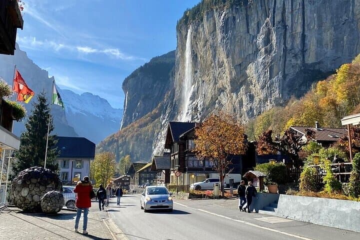 Bernese Oberland Day Tour: Grindelwald, Interlaken & Lauterbrunnen Highlights photo 4