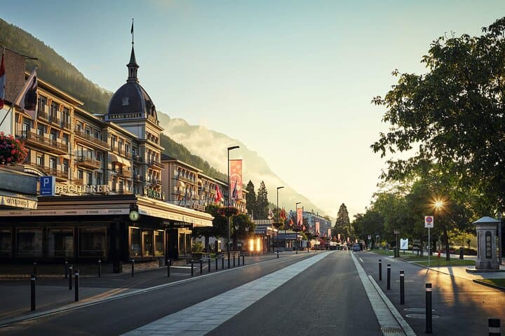 Bernese Oberland Day Tour: Grindelwald, Interlaken & Lauterbrunnen Highlights photo 2