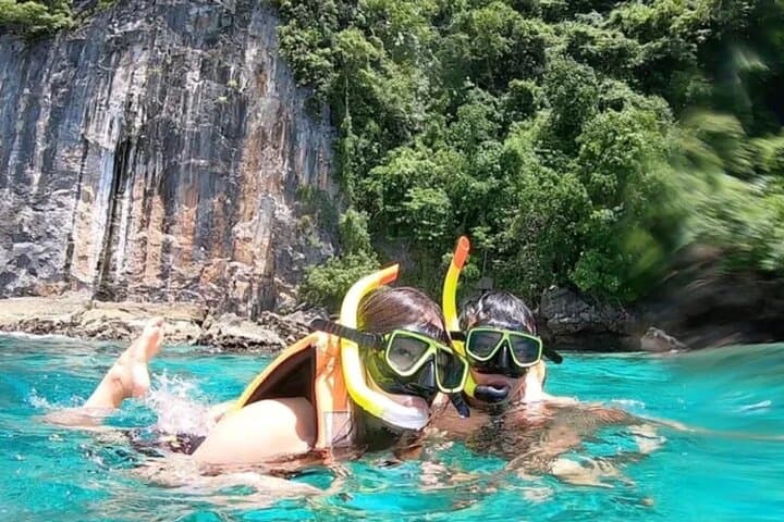 Phi Phi & Khai Nok Speedboat Day Trip from Phuket: Maya Bay, Pileh Lagoon and Snorkeling photo 2
