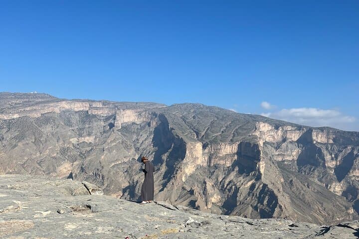 Jabal Shams Day Trip: Shared 4WD Tour from Nizwa & Al Hamra