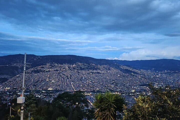 Medellin Night Viewpoints Private Tour — Miradores, City Lights & Local Flavors photo 2