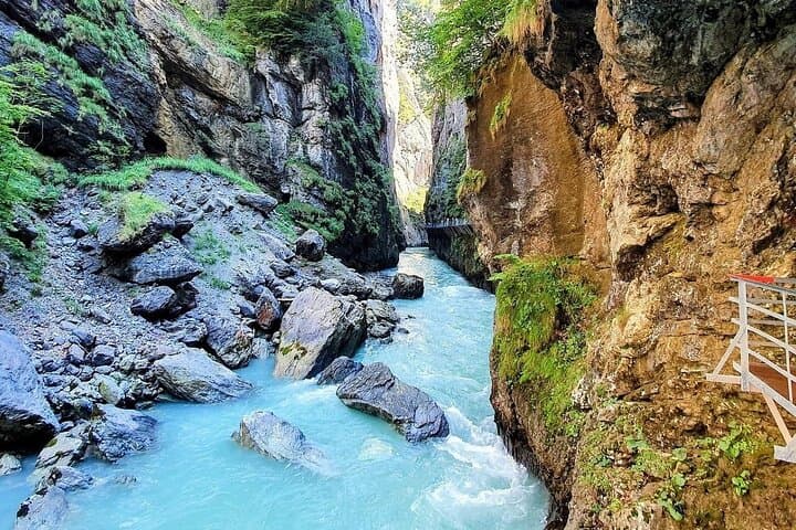 Aare Gorge and Bernese Villages Day Trip from Zurich: Aare Gorge, Giessbach & Lauterbrunnen