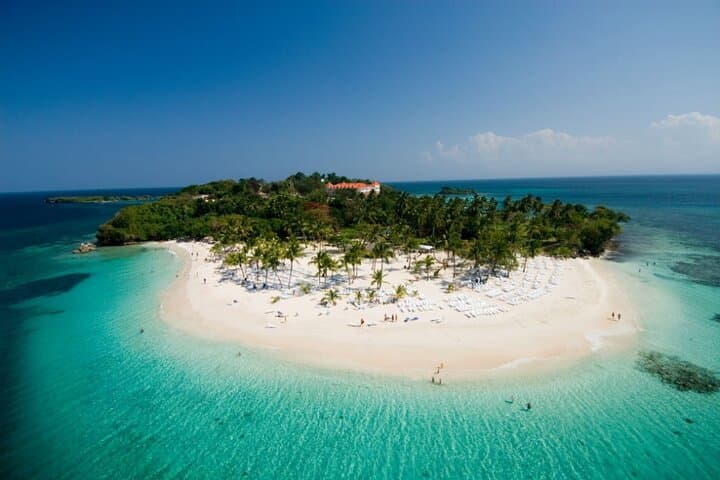 Los Haitises and Cayo Levantado: Full-Day Samana Boat Tour to Mangroves, Caves & Beaches