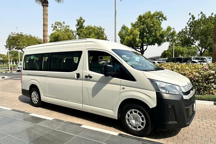 Smooth Arrival: Private Dubai Airport Transfer (DXB) to Dubai City photo 2