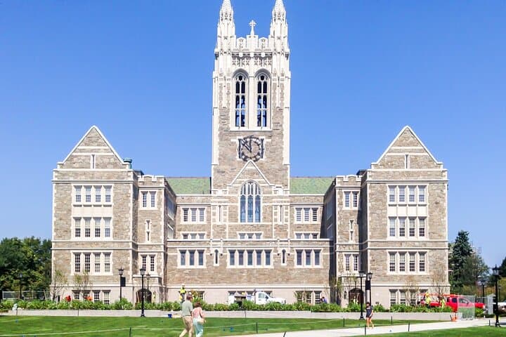 Boston College Scavenger Hunt: Outdoor Escape Game on Gasson Quad photo 3