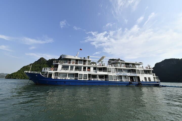 Halong Bay & Lan Ha Bay 2-Day Luxury Cruise: Kayaking, Swimming & Sunset Dining photo 2