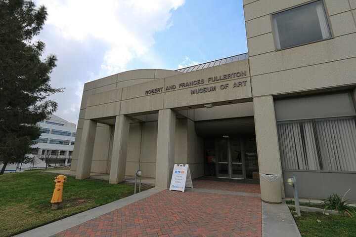 Explore Cal State San Bernardino: 1.7-Mile Scavenger Hunt and Escape Game photo 3