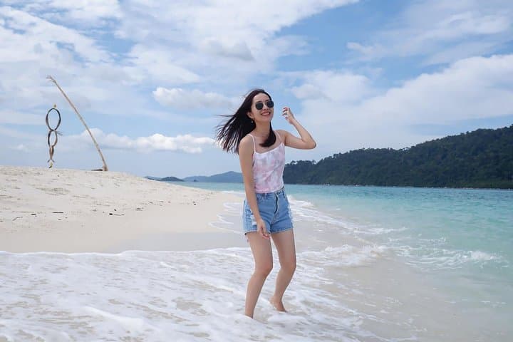 Koh Lipe 4-Island Snorkel & Golden-Hour Longtail Boat Tour photo 4