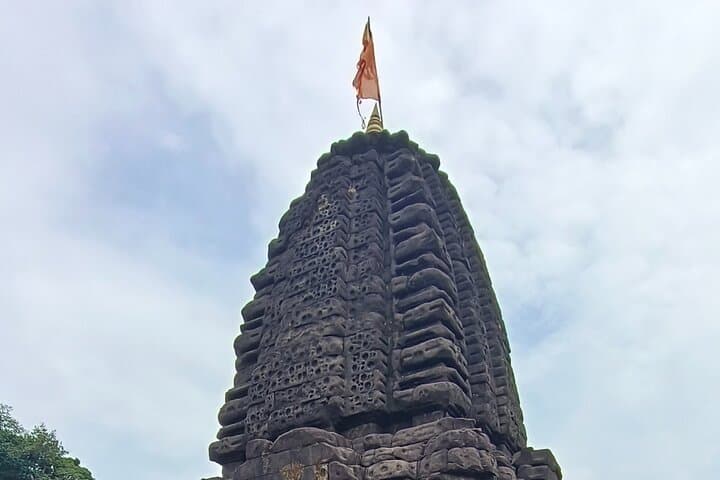 Private Harishchandragad Fort Trek — Konkan Kada, Kedareshwar Cave & Peak Views