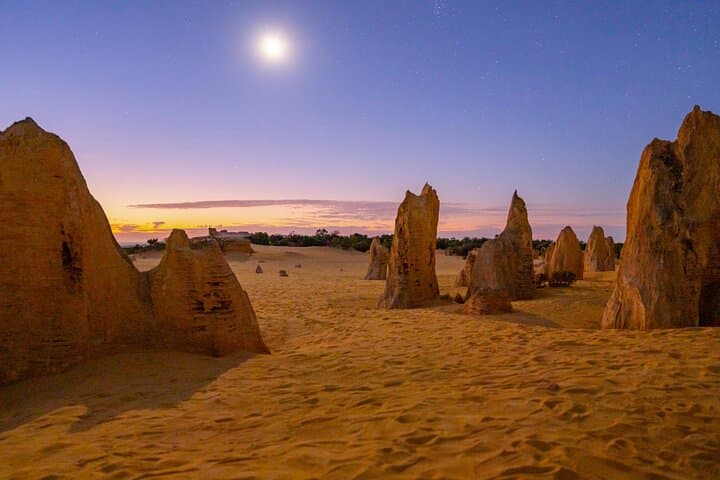 Private Pinnacles Desert Day Tour from Perth: Pinnacles, Dunes & Lobster Lunch
