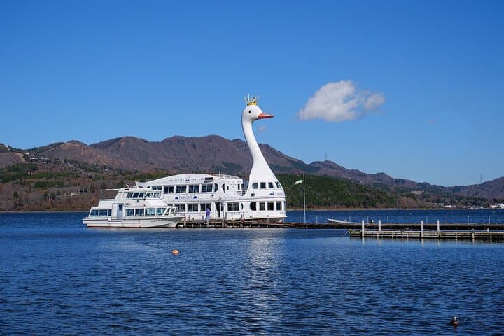 Mt Fuji & Hakone: Lake Ashi Pirate Ship, Owakudani Vents & Ropeway Day Tour photo 5
