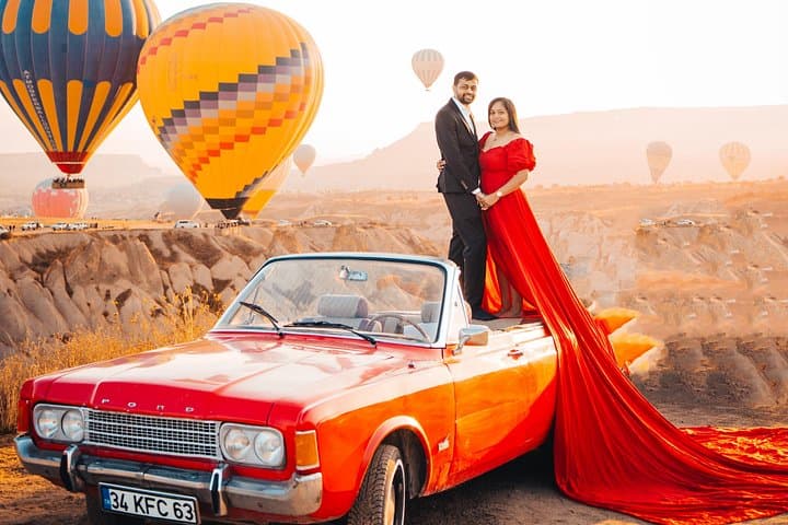 Cappadocia Flying Dress Photoshoot: Private 2-Hour Shoot in Göreme photo 3