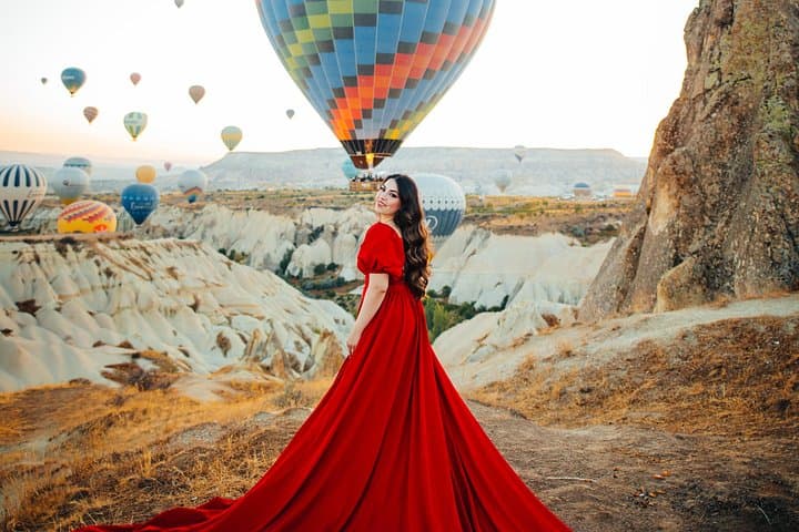 Cappadocia Flying Dress Photoshoot: Private 2-Hour Shoot in Göreme photo 1