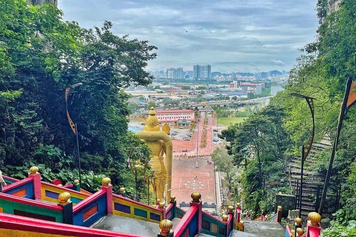 Batu Caves Half-Day: Royal Selangor, Batik & Murugan Steps photo 3