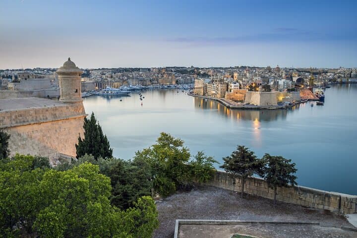 Half-Day Malta Private Van Tour: Blue Grotto, Dingli Cliffs & Mdina