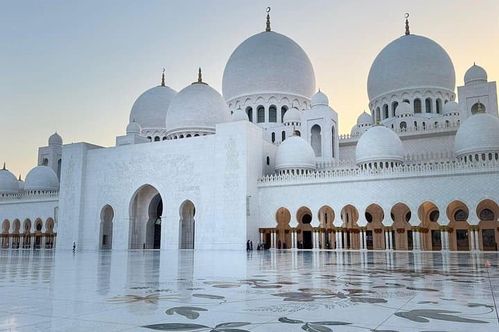Abu Dhabi Private Full-Day City Tour: Sheikh Zayed, Louvre & Qasr Al Watan photo 2