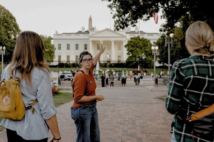 white-house-at-night-scandals-murder-politics-adults-only-tour photo 1