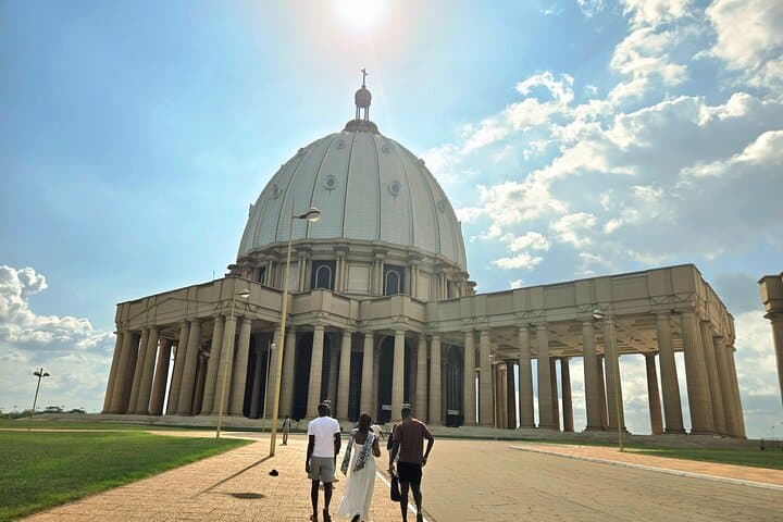 Yamoussoukro Day Tour: Basilica, Presidential Crocodiles & Houphouët-Boigny Foundation photo 2