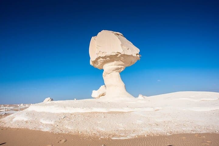 White and Black Desert Safari: 2-Day Camping Adventure in Egypt's White Desert