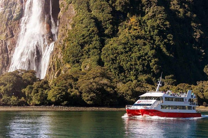 Milford Sound Day Trip from Queenstown: Coach, Farm Visit & Nature Cruise photo 4