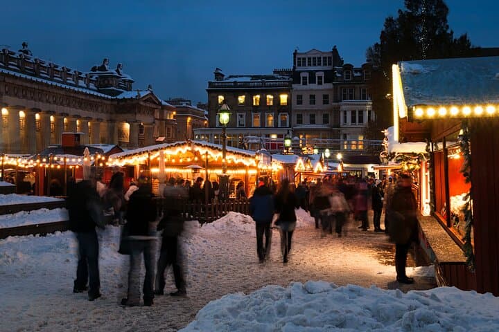 Private Edinburgh Christmas Lights Walking Tour: Old Town Festive Highlights photo 4